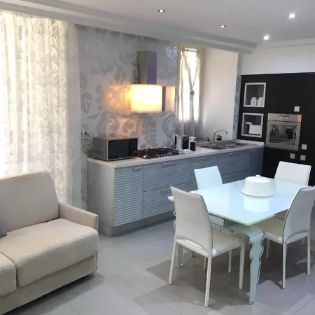 Гостевой дом Donna Teresa 4*