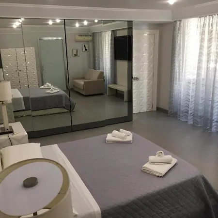 Гостевой дом Donna Teresa 4*